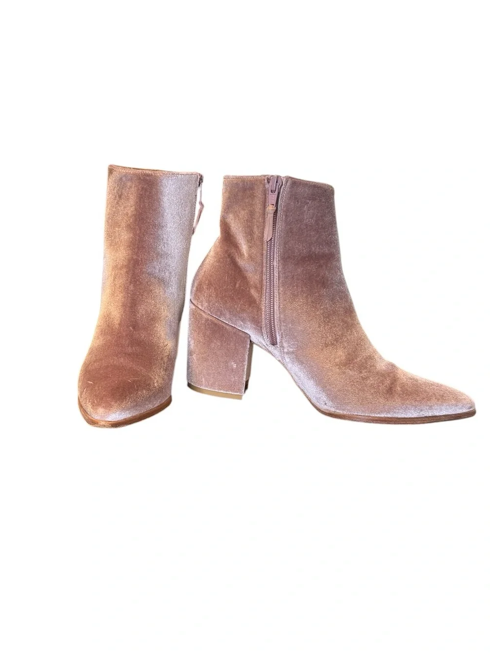 Stuart Weitzman - Picture 7 of 12